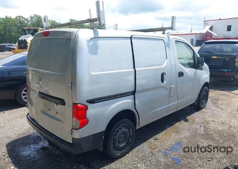 2013 Nissan Nv200 S z USA, uszkodzony, nr VIN 3N6CM0KN3DK697556